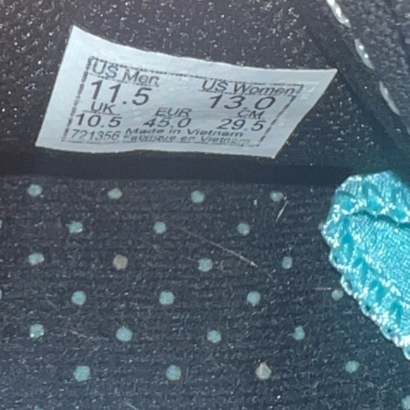 Black and White Vans for men and women - Picture 2 of 2